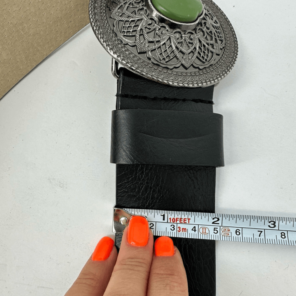 The Vero Women’s Round Buckle Belt Western Engraved Regency - Picture 7 of 7